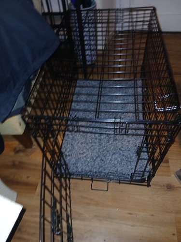 Small dog crate folds - small,
